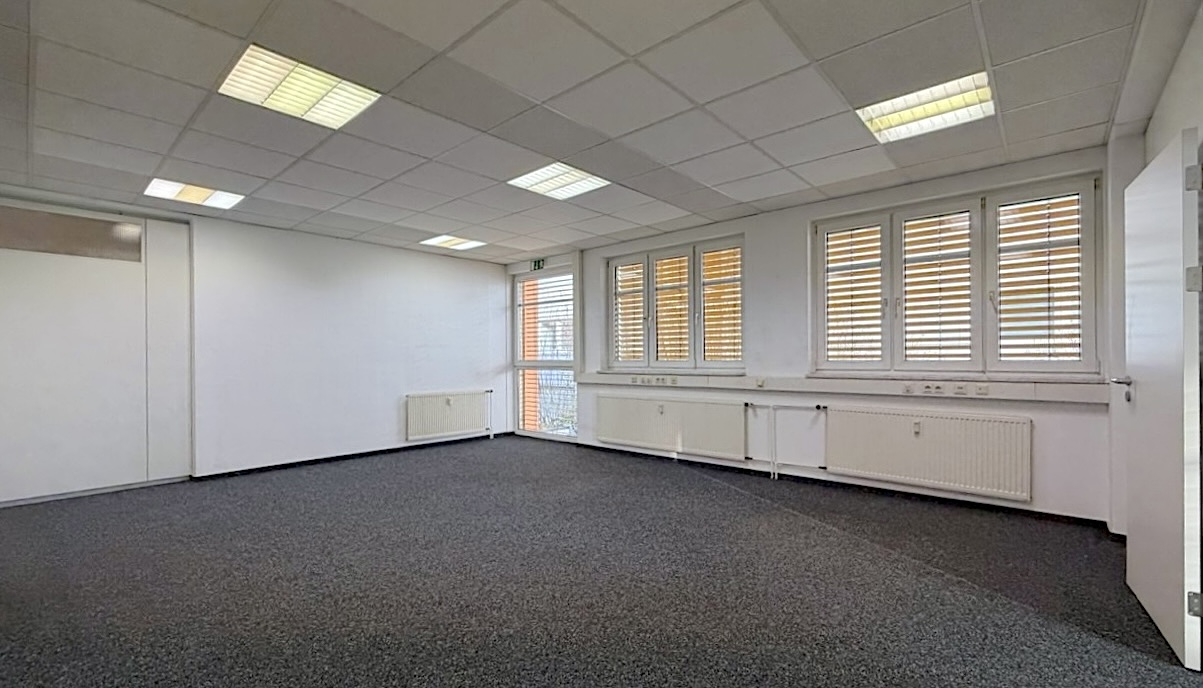 Helle Büroeinheit – ideal für Startups und Agenturen