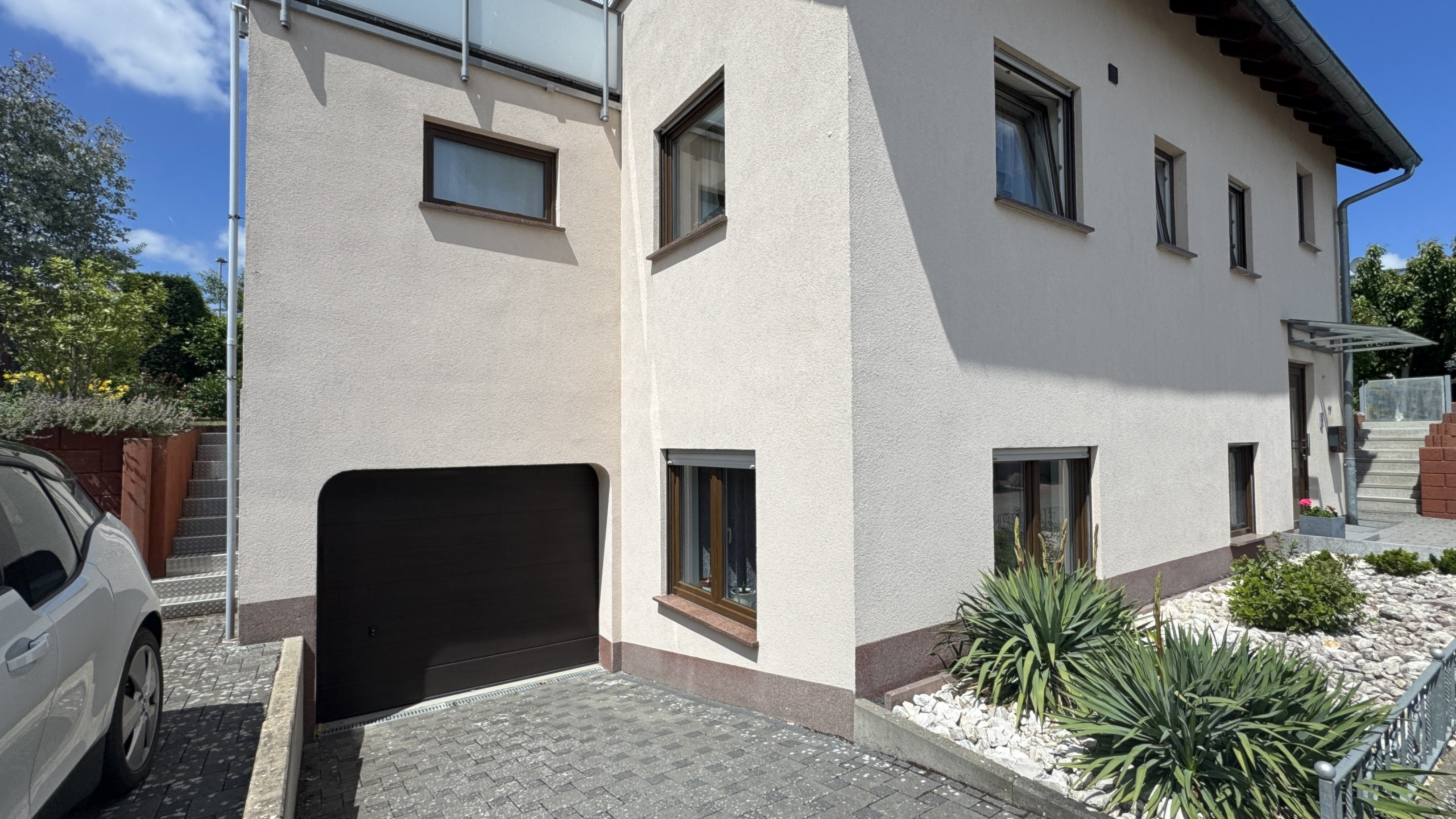 Gepflegtes EFH mit EW in ruhiger Lage von Hünstetten