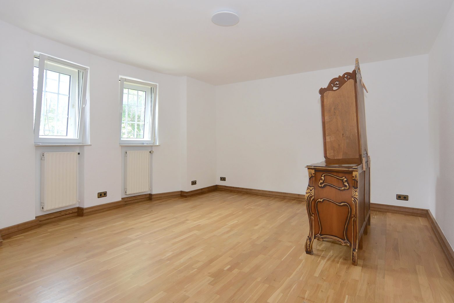 Frisch renovierte 3 Zi-Wohnung direkt am Kurpark