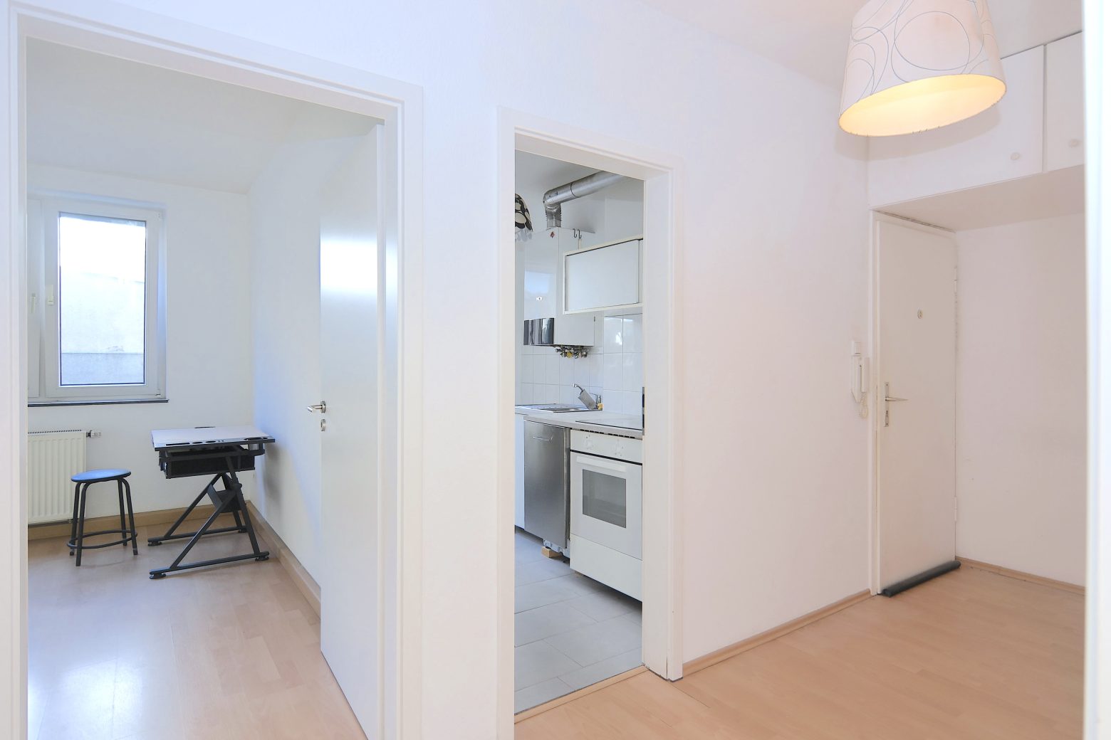 Gepflegte 2 Zi-Wohnung mit Balkon, Innenstadtnähe
